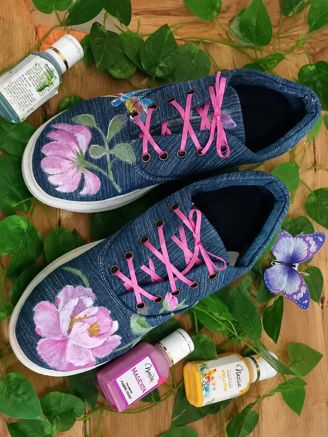 Sepatu Lukis